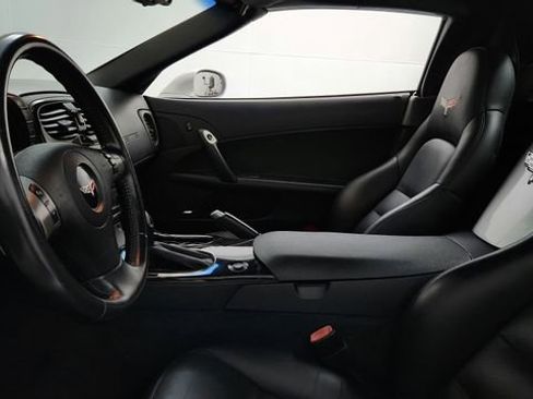 Used 2010 Chevrolet Corvette Grand Sport w/ Preferred Equipment Group image 12