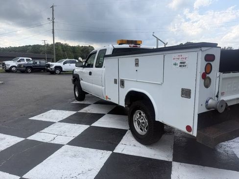 Used 2005 Chevrolet Silverado 3500 4x4 Extended Cab w/ Heavy-Duty Power Package image 8