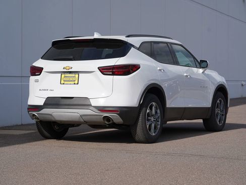 Used 2023 Chevrolet Blazer LT AWD/4WD image 3