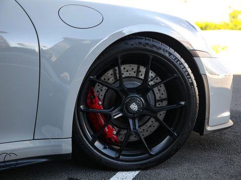 Used 2022 Porsche 911 GT3 RWD image 20