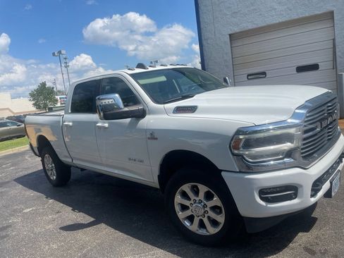 Used 2023 RAM 2500 Laramie AWD/4WD image 1