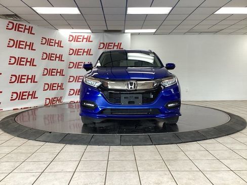 Used 2021 Honda HR-V Touring image 2