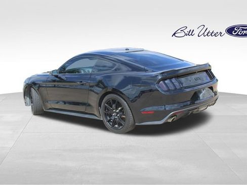 Used 2017 Ford Mustang GT Premium w/ Black Accent Package RWD image 7