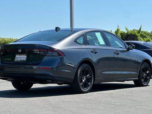 Used 2025 Honda Accord SE image 4