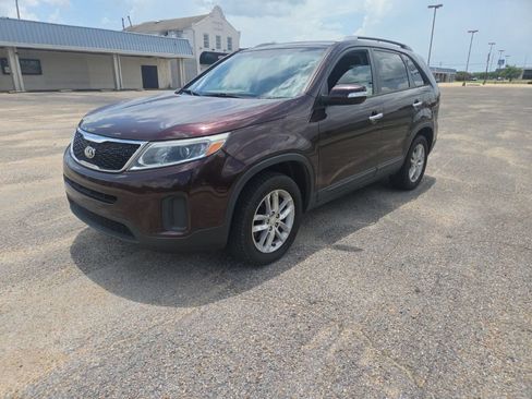 Used 2015 Kia Sorento LX FWD image 4