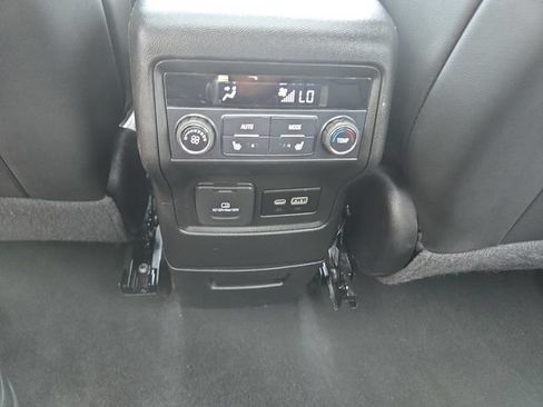 Used 2021 GMC Acadia Denali w/ Denali Technology Package FWD image 12