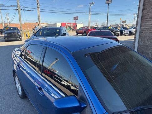 Used 2012 Ford Fusion SE image 3