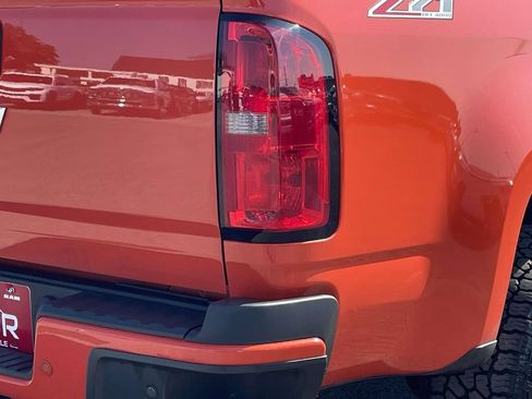Used 2020 Chevrolet Colorado Z71 AWD/4WD image 19