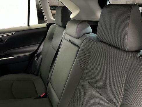 Used 2025 Toyota RAV4 LE AWD/4WD image 20
