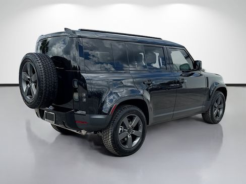 New 2026 Land Rover Defender 110 S AWD/4WD image 5