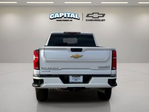 Used 2024 Chevrolet Silverado 2500 High Country w/ High Country Premium Package image 4
