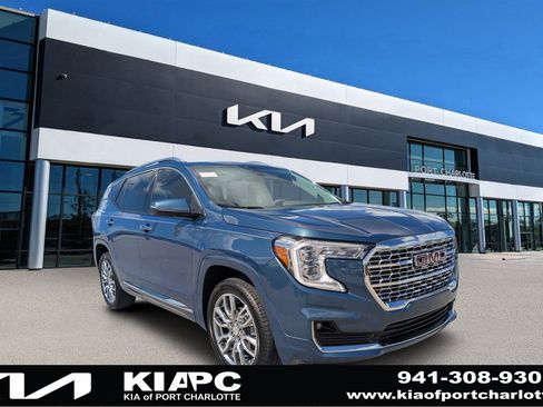 Used 2024 GMC Terrain Denali image 1
