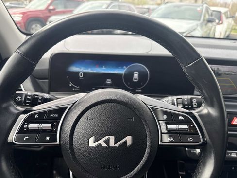 Used 2024 Kia Seltos EX AWD/4WD image 29