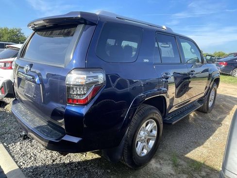 Used 2017 Toyota 4Runner SR5 Premium AWD/4WD image 4