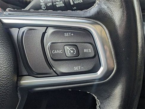 Certified 2022 Jeep Wrangler Unlimited Sahara w/ Cold Weather Group image 16