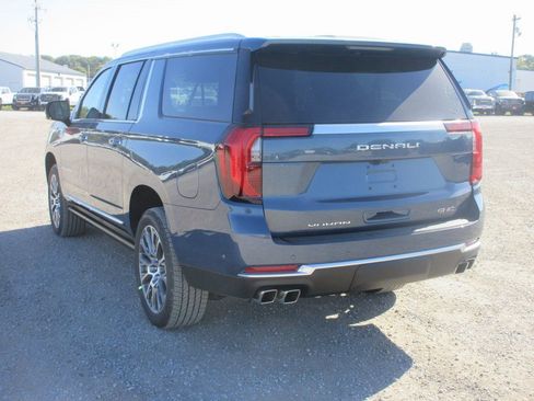 New 2026 GMC Yukon XL Denali w/ Sun & Power Step Package image 7