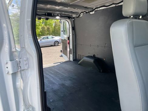 Used 2019 Ford Transit 250 148 Low Roof RWD image 26