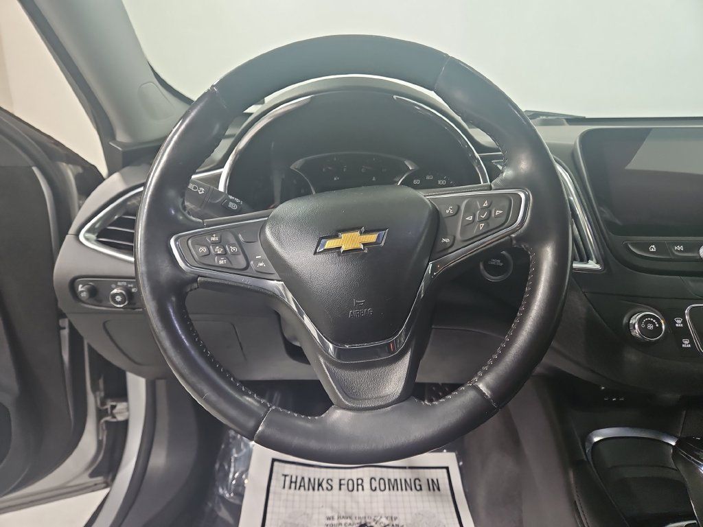 Used 2016 Chevrolet Malibu LT w/ Driver Confidence Package FWD image 15