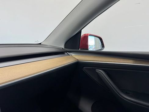 Used 2023 Tesla Model Y Long Range AWD/4WD image 36