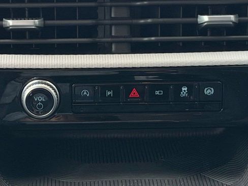 New 2026 Ford Explorer Active w/ Active Comfort Package RWD image 17