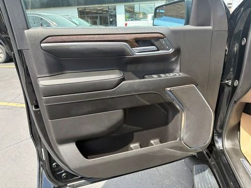 Used 2024 GMC Sierra 1500 Elevation AWD/4WD image 9