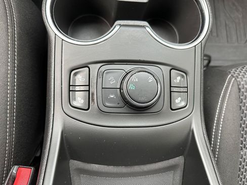Used 2024 GMC Terrain SLE w/ Driver Convenience Package AWD/4WD image 25