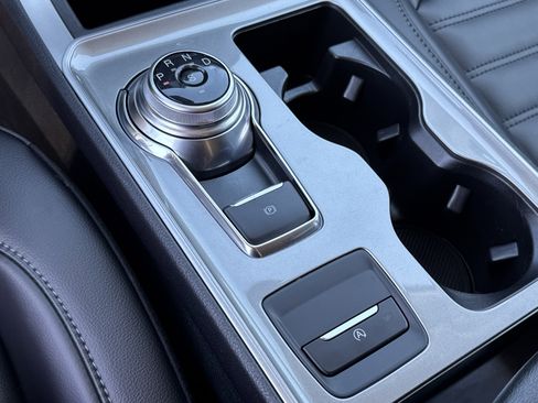 Used 2023 Ford Edge SEL image 36