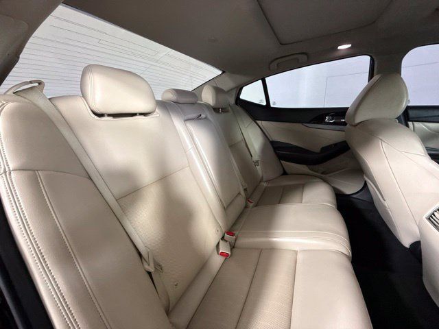 Used 2017 Nissan Maxima 3.5 SL FWD image 31