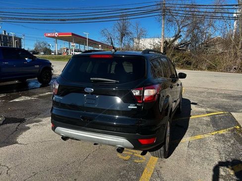 Used 2018 Ford Escape SE w/ SE Sync 3 Package image 5