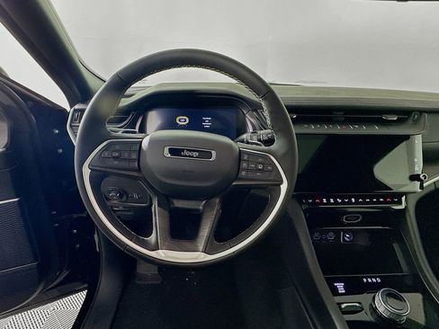 New 2026 Jeep Grand Cherokee L Limited AWD/4WD image 16