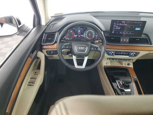 Used 2021 Audi Q5 2.0T Premium w/ Convenience Package AWD/4WD image 14