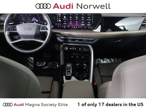 Used 2025 Audi Q5 Premium Plus w/ Premium Plus AWD/4WD image 25