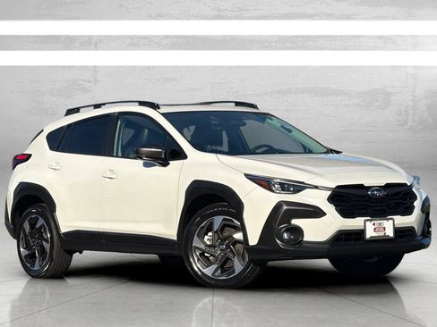 Used 2025 Subaru Crosstrek 2.5i Limited w/ Crosstrek Mirror Package image 2