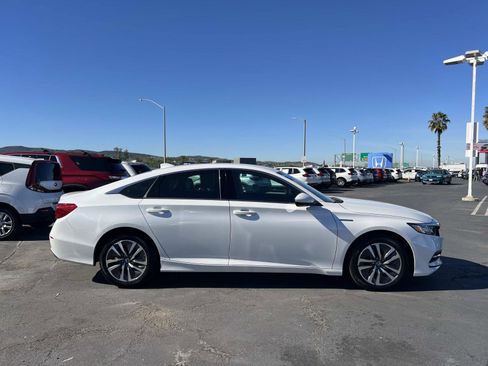 Certified 2019 Honda Accord Hybrid image 24