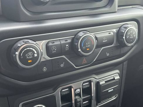 Used 2020 Jeep Gladiator Sport w/ Quick Order Package 24S AWD/4WD image 30