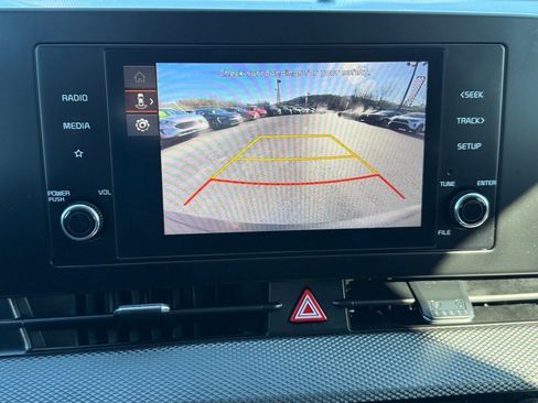 Used 2024 Kia Sportage LX image 23