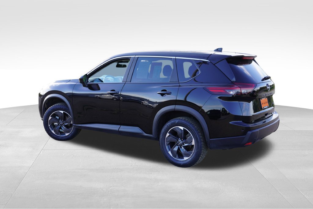 Used 2025 Nissan Rogue SV AWD/4WD image 8