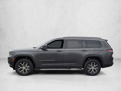 New 2025 Jeep Grand Cherokee L Limited w/ Trailer Tow Package AWD/4WD image 5