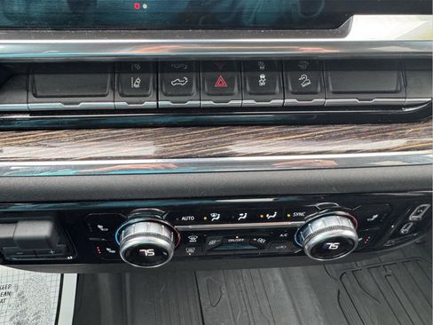 Used 2024 GMC Sierra 2500 SLE w/ SLE Value Package; image 28