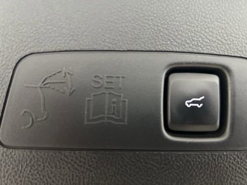 Used 2020 Lincoln Corsair Reserve w/ Equipment Group 202A image 18