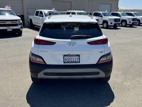 Used 2022 Hyundai Kona SEL AWD/4WD image 8