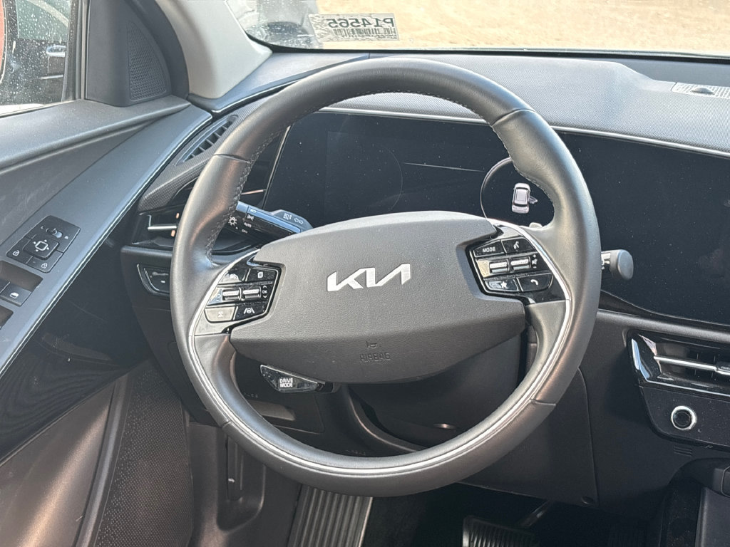 Used 2023 Kia Niro Wind FWD image 11