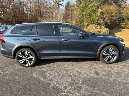 New 2026 Volvo V60 B5 Cross Country Plus w/ Protection Package Premier image 6
