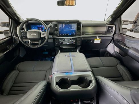 Used 2026 Ford F450 Platinum w/ FX4 Off-Road Package image 47
