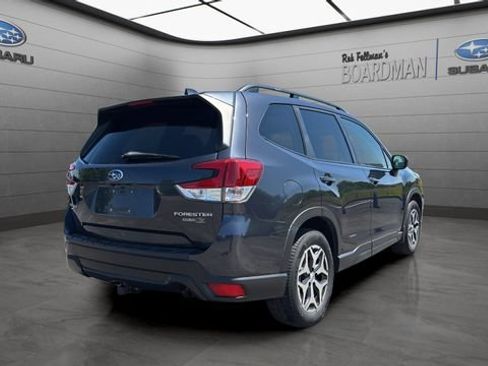 Used 2019 Subaru Forester Premium AWD/4WD image 5