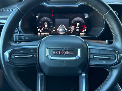 Used 2024 GMC Canyon AT4 w/ Technology Package image 26