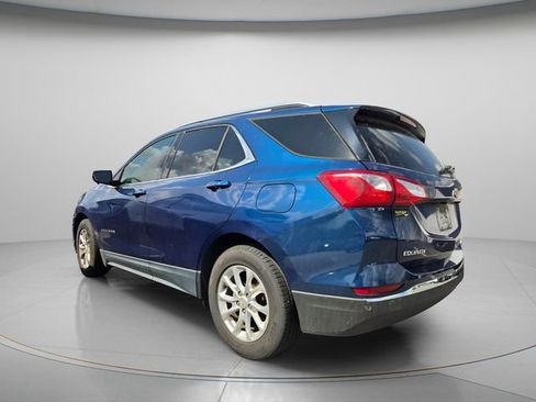 Used 2019 Chevrolet Equinox LT w/ Sun & Navigation Package image 4