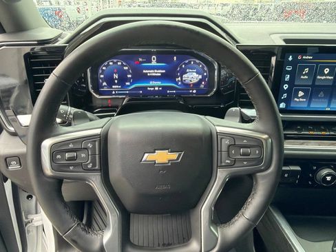 Used 2024 Chevrolet Silverado 1500 LTZ AWD/4WD image 23