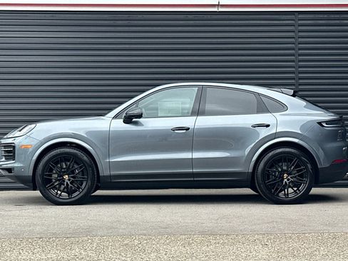 New 2026 Porsche Cayenne Coupe AWD/4WD image 2