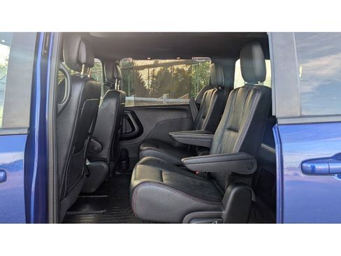 Used 2019 Dodge Grand Caravan GT image 10